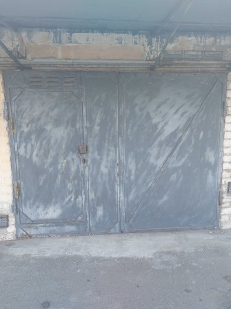 Продам капітальний гараж з підвалом в ГСК Метрополітеновець - фото 1