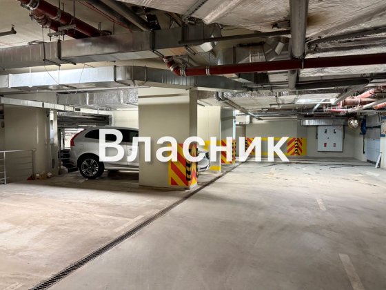 Паркомісце, паркінг Жк West House, Кустанайська 13 Киев