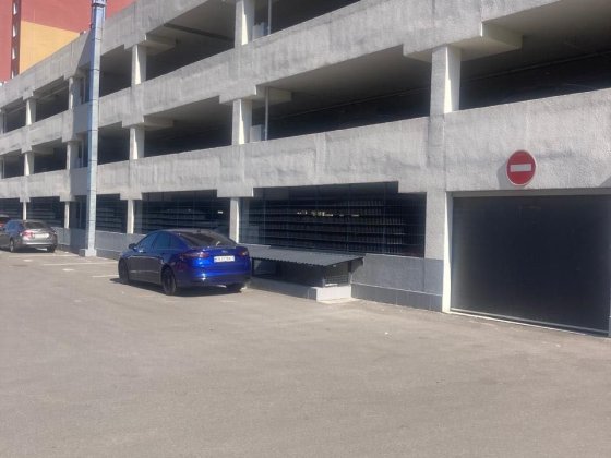 Машиномісце Ліпінка Киев