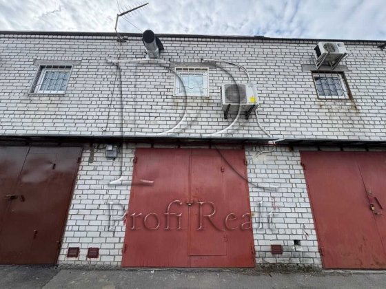 Продається капітал гараж в Дарницькому. р ГК Київ