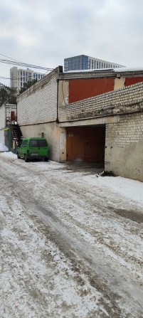 Продається гаражний бокс від власника в ГК "Динамо", вул  міста Шаллет, 1а. - фото 1