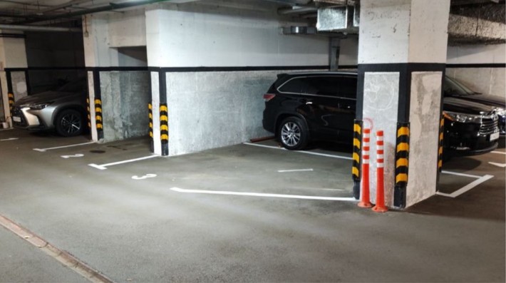 Продам паркомісце проспект Любомира Гузара 26 ЖК Авіатор - фото 1