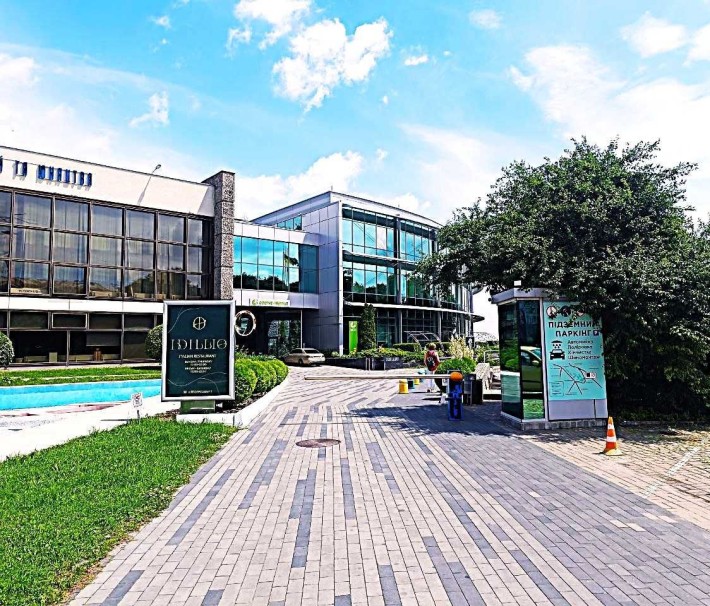 Продаж місця у підземному паркінгу на площі Слави, метро Арсенальна - фото 1