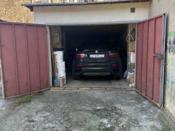 Продам гараж в центре Харьков