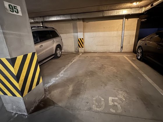 Продам паркоместо Одесса