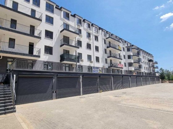 Продам гараж бокс. Сахарова. Свет, вода, канализация, роллеты Одеса