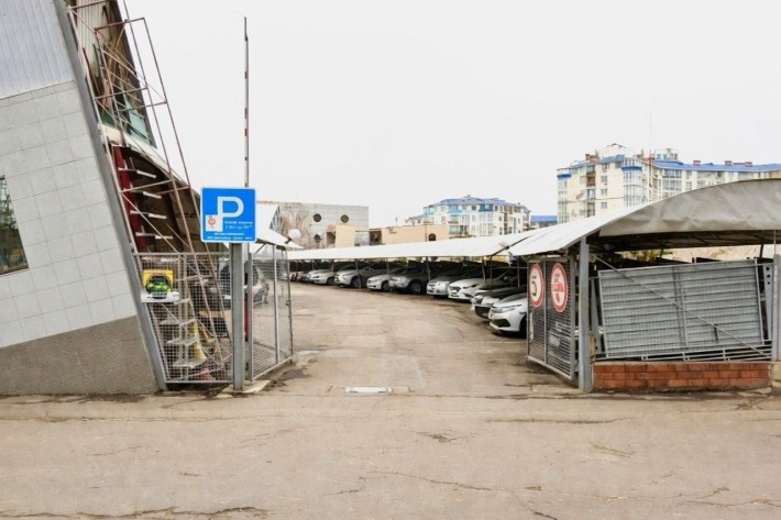 Продам паркоместо  на стоянке Вузовский-1 - фото 1