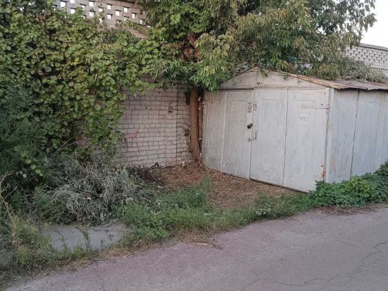 Продам гаражний бокс ГБК Залізничник Вокзальна Льва Толстого є Світло Киев