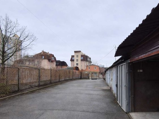 Продам капітальний цегляний гараж у центрі Харкова! Харьков