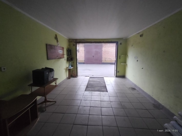 Продам гараж троещина Радосинь під 6 метровий пікап власник хозяїн - фото 1