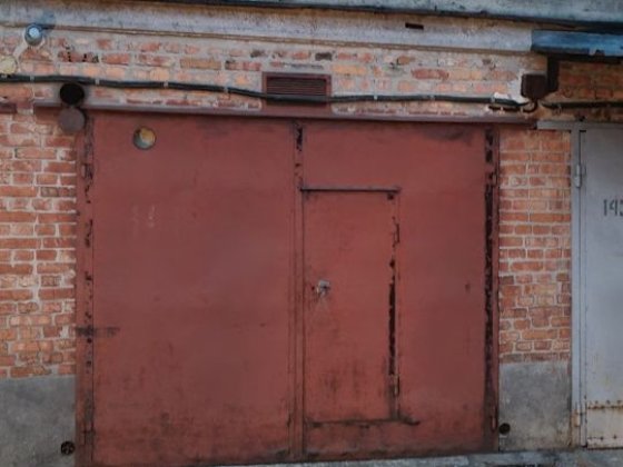 Гараж с ямой и погребом. Посёлок Жуковского. Харків