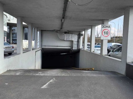 Без комісії!Паркомісце в паркінгу ЖК Парк Стоун. пр. Івасюка,2Д.