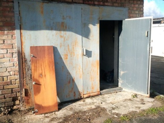 Гараж (Ольжича 48) Киев