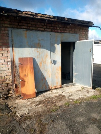 Гараж (Ольжича 48) - фото 1