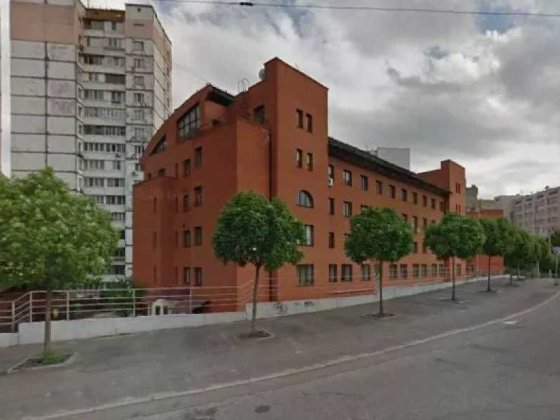 Гараж у підземному паркінгу офісної споруди. Від власника Киев