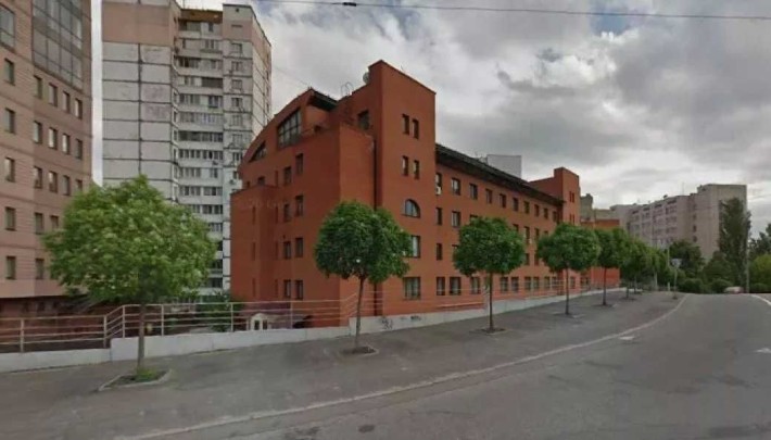 Гараж у підземному паркінгу офісної споруди. Від власника - фото 1