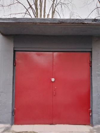 Продам гараж (капітальний ) з машиною. - фото 1