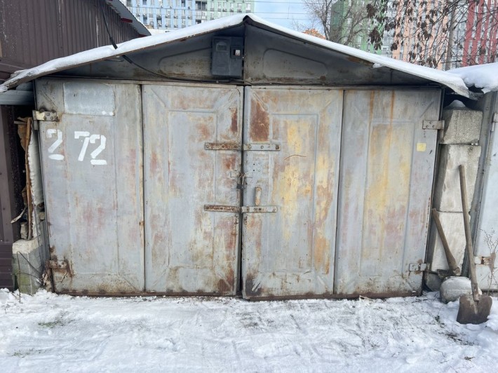 Продам гараж по вулиці Березняківська 5 - фото 1