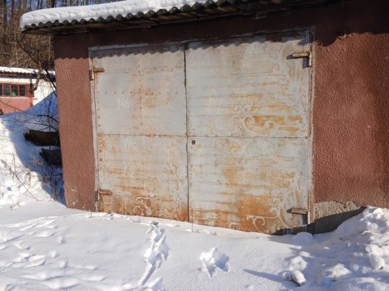 Продам великий гараж Новогуйвиське