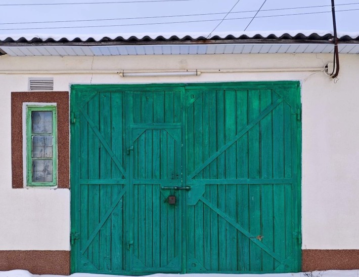 Продам гараж у місті Красилів (район спортивної школи)

Продається гар - фото 1