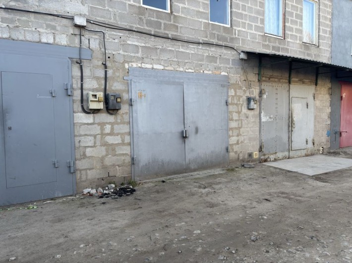 Продам 2-поверховий гараж - фото 1