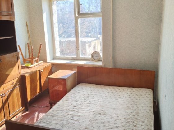 Продам кімнату в гуртожитку. Ніжин