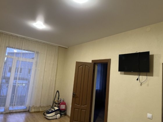 Продається 2 кімнати в  квартирі в центрі Фастова Фастов