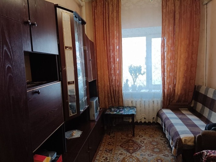 Продам кімнату в гуртожитку по вулиці Київська,на  початку Броварів - фото 1