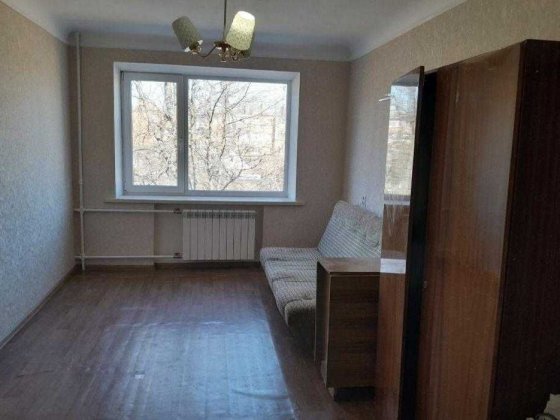 Продається кімната в гуртожитку на 5 школі. Полтава