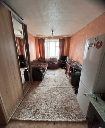 Продам затишну кімнату з меблями та технікою. - фото 1