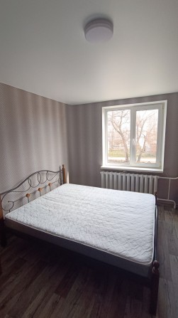 Велика кімната з новим ремонтом. - фото 1