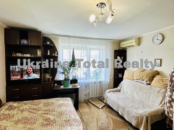 Затишна кімната біля метро Оболонь! Вулиця Йорданська 14-А Киев