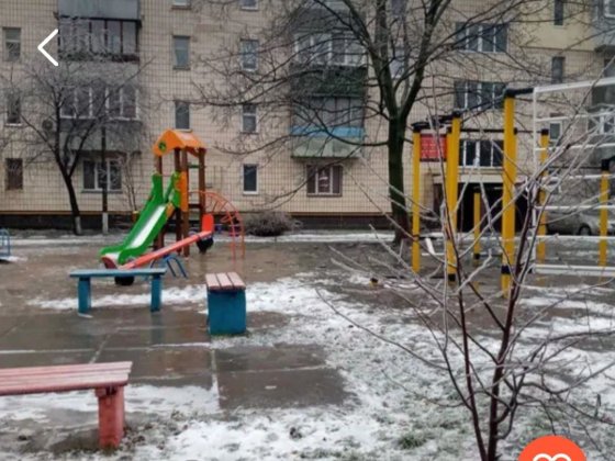 Продам комнату в общежитии метро Теремки,ТЦ МАГЕЛАН,РЕСПУБЛИКА Киев