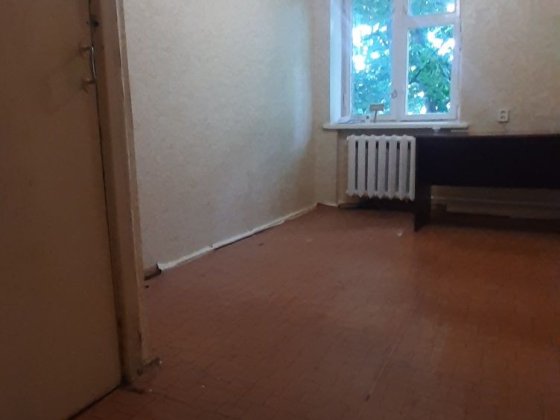 Продам кімнату у гуртожитку 18 м Чернігів