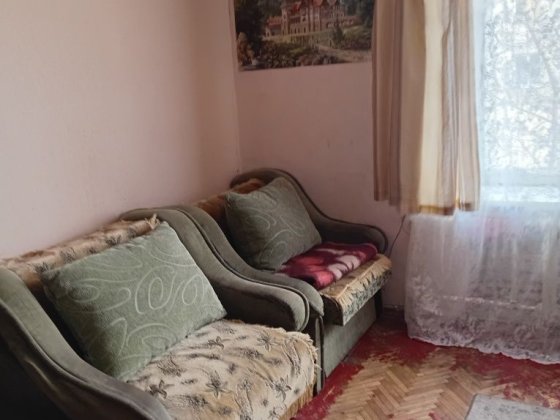 Продається кімната в гуртожитку біля метро Лісова Киев
