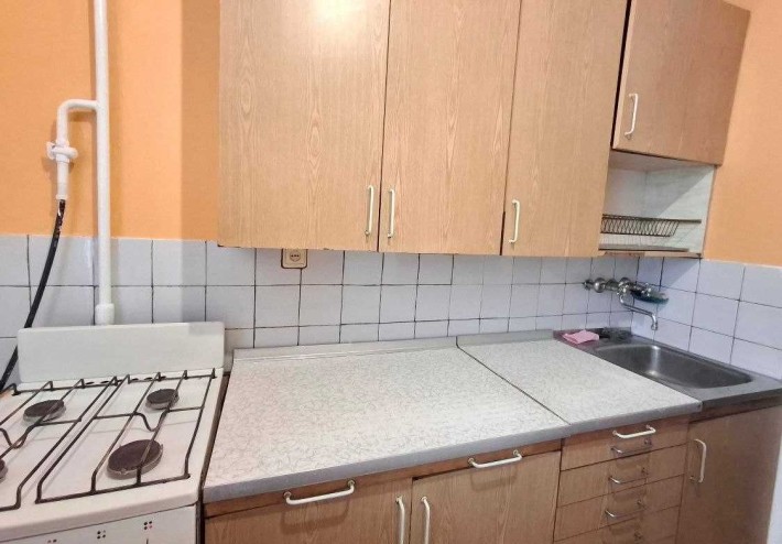 Продається 2 кімнати в 3-х кімнатній квартирі вул. Сержа Лифаря (Сабурова),18. - фото 1