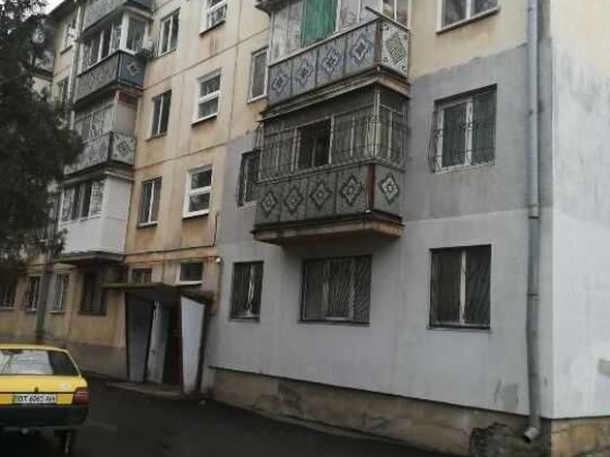 1/5 частина квартири трикімнатної