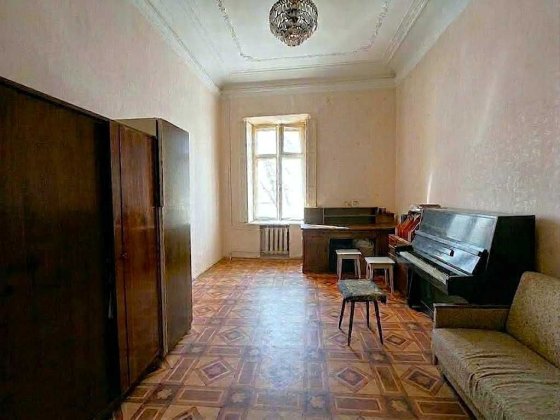 Садовая: продам комнату «со всем своим» в коммуне возле Нового базара! Одеса