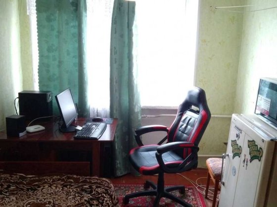 Продам 2 комнатную гостинку в блоке ХТЗ Харьков