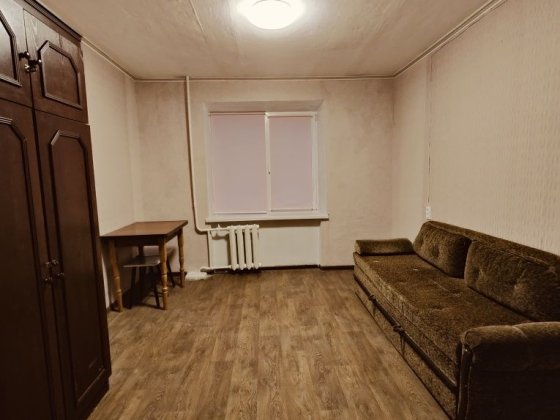 Продам гостинка на Залютино. Экв. 6000 у.е. Харків