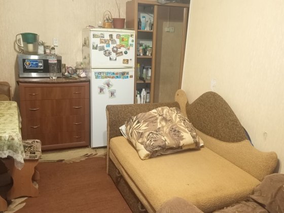 Продаётся комната в коммуне  на посёлке Котовского  17.7м.
