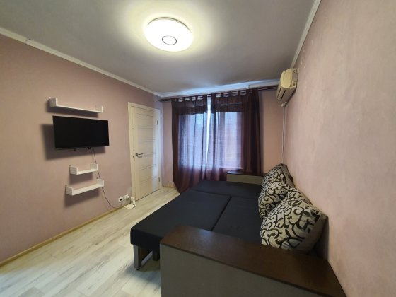 Продаж 1-кімнатної квартири, Святошинський район, вул. Мудрака Олега (Наумова) вул.19. Киев