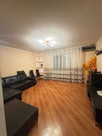 Продаж 3-к квартири Берестейський просп. 107 - фото 1