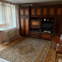 Продаж 2К квартири (кімнати ізольовані) з ремонтом у Шевченківському районі по вул. Загорівська,38.  Київ