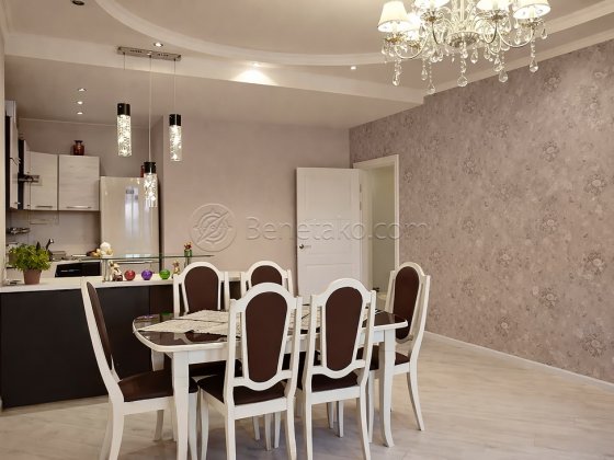 Просторная квартира с двумя спальнями в Аркадии Одесса