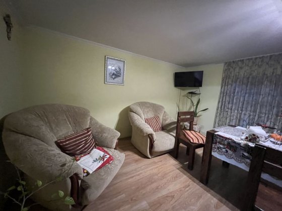 Оренда  в будинку велику кімнату