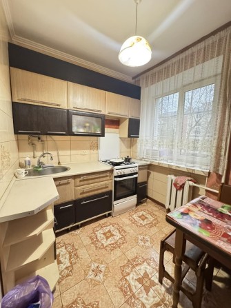 Кімната для дівчини проживання без власників - фото 1