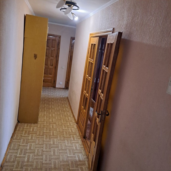 Здається 2 кімнати в 3-кімнатній квартирі в мікрорайоні Гречани, - фото 1