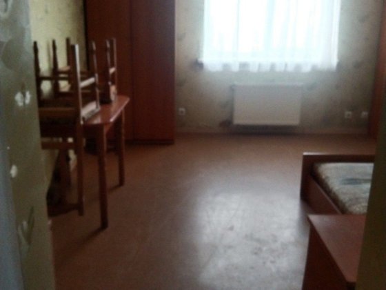 Здається кімната в гуртожитку.Торгмаш.Бровари. Бровари