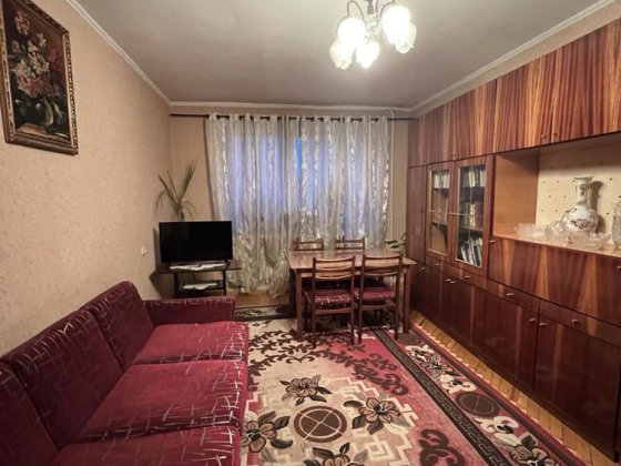 Здається 2 окремі кімнати (проживання з власником) Черновцы